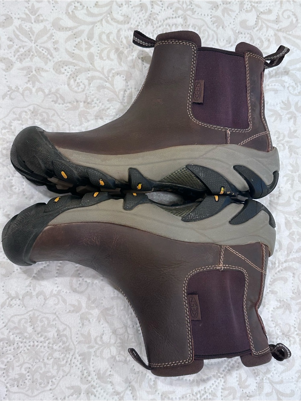KEEN TARGHEE II WOMEN 7.5 CHELSEA MID BOOT BROWN LEATHER HIKING CHUKKA 1025871 - Picture 13 of 14
